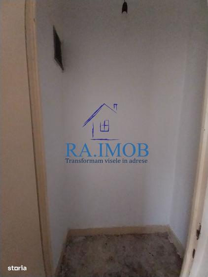 Apartament 2 camere, et1/4, Ultracentral-Hale - 69800 euro negociabil - 2