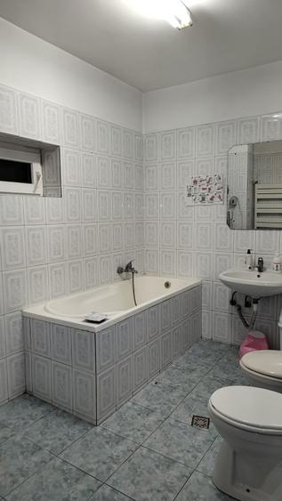 Vila – Lacul Morii / Bd. Uverturii – 9 camere, 280 mp utili | Curte 400mp - 8