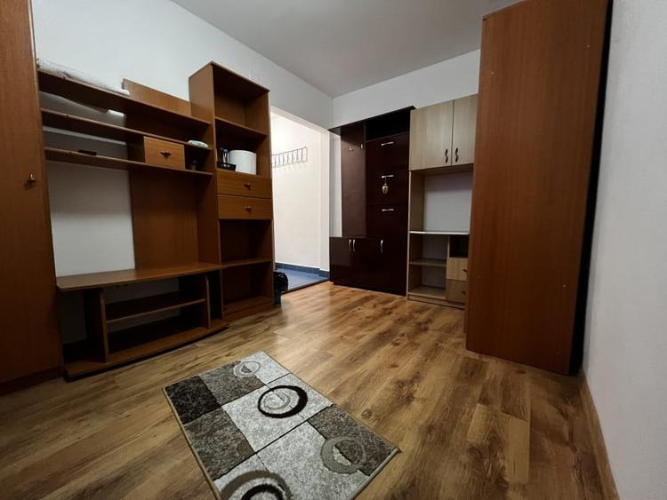 Apartament 2 camere, parter, semidecomandat, renovat in zona Sagului - 2