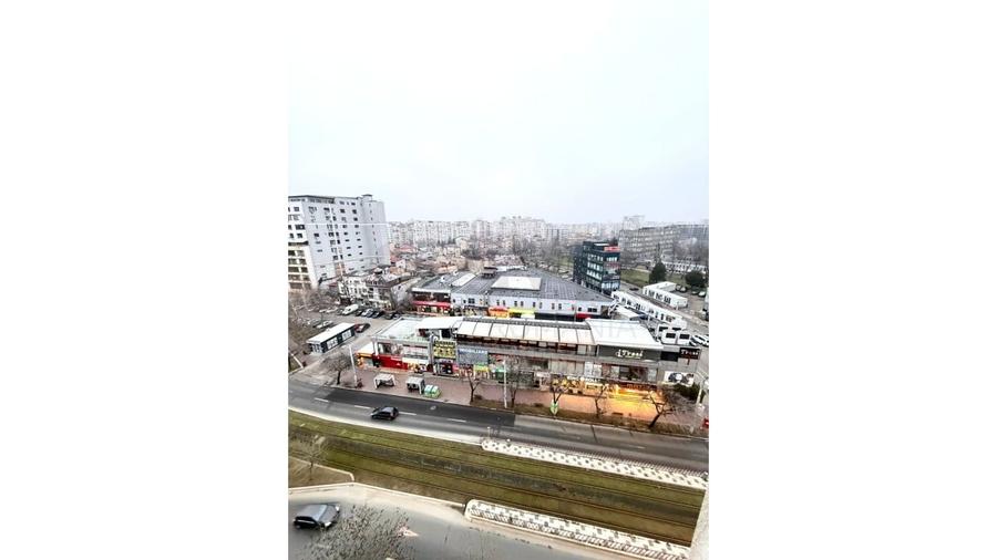 REA1027738 Studio Mall Vitan bloc 2001 53 mp - 9