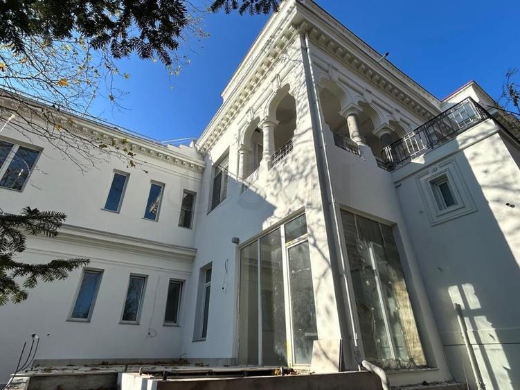 VILA IMPRESIONANTA l PRETABIL AMBASADA l RENOVATA l CURTE... - 8