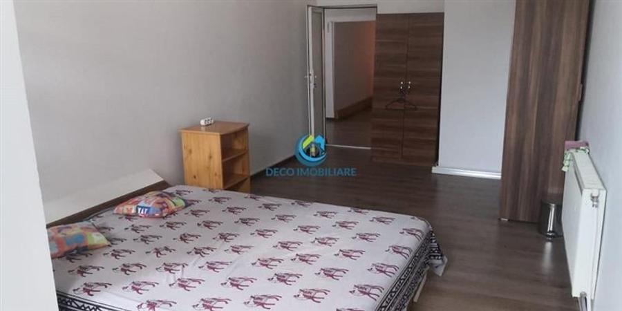Apartament 3 camere, 95 mp pe doua niveluri cu terasa de 30 mp, Eroilor - 6