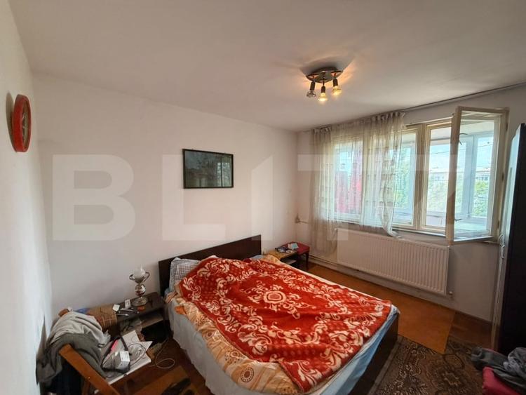 Apartament cu 4 camere decomandat în Brazda lui Novac