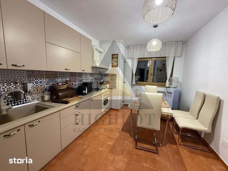 Casă cu 7 camere cu Teren 408 Mp în Central