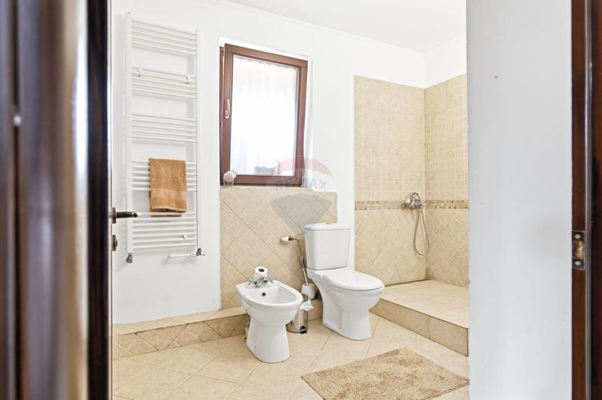 Casa/Vila de Vanzare cu 5 camere,  Teren 757mp - Iasi - Hlincea - 9