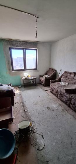 OCAZIE Garsoniera fosta Uzina ARO - 1