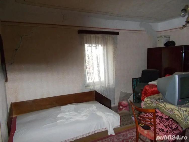 Casa Ianova, 2corpuri, 3 camere, 1500mp teren - 8