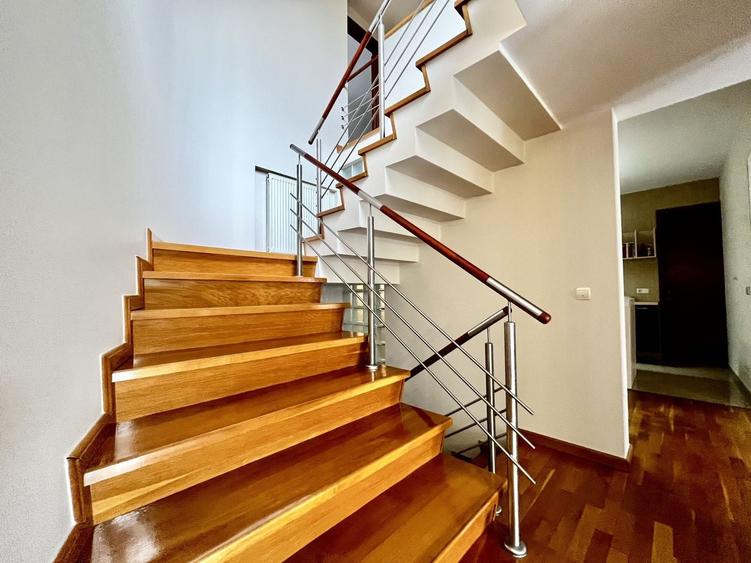 Casa spațioasă și primitoare cu garaj dublu, în Braytim – Soarelui - 13