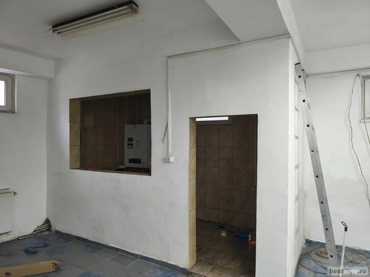 spa?iu comercial - 2