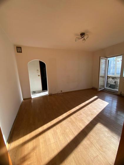 2 CAMERE la etajul 3 cu centrala Logofat Tautu - 1