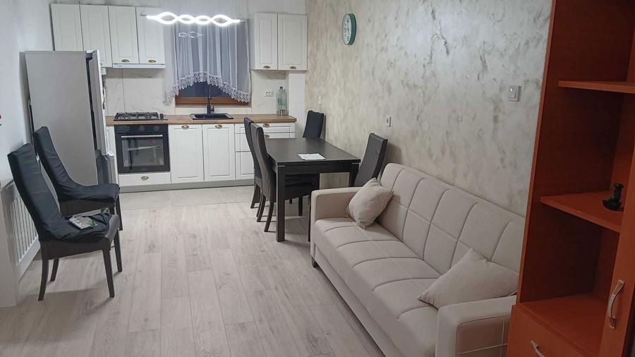 PF.inchiriez ap.2 dormitoare si bucatarie open space - 1