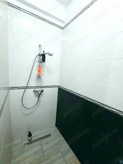 Vind Garsoniera mobilata la 35m de mare - 4