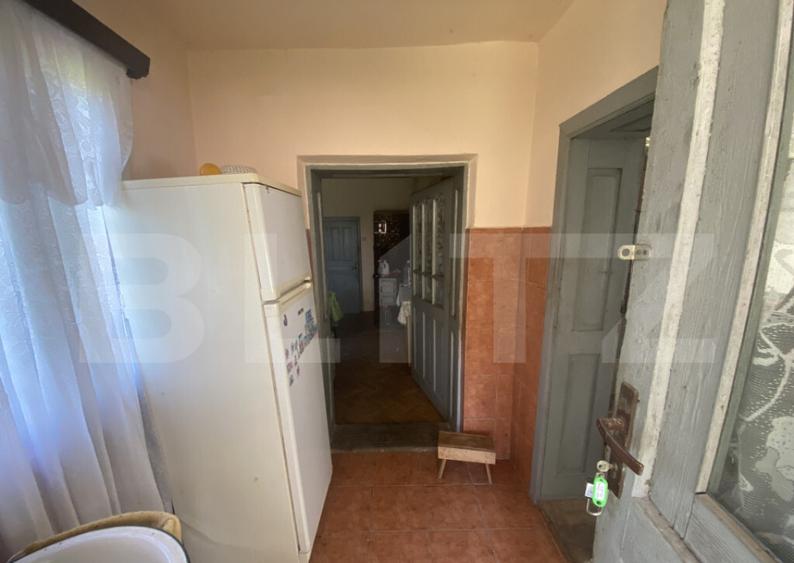 Casa de vanzare cu teren in suprafata de 3000 mp in comuna C - 7