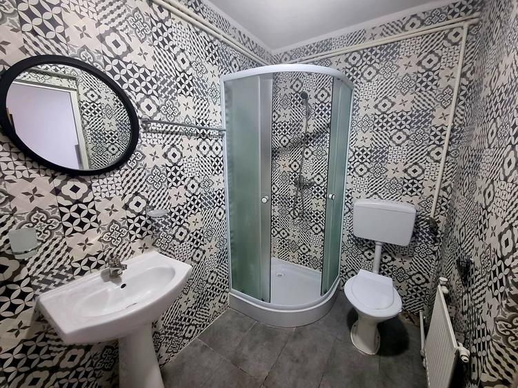 De vanzare Motel angajati/Personal de lucru strain, minim 60 persoane - 6