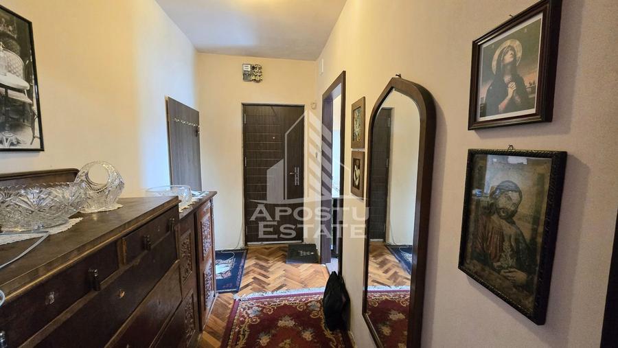 Apartament cu 3 camere, centrala proprie, zona Dacia - 6
