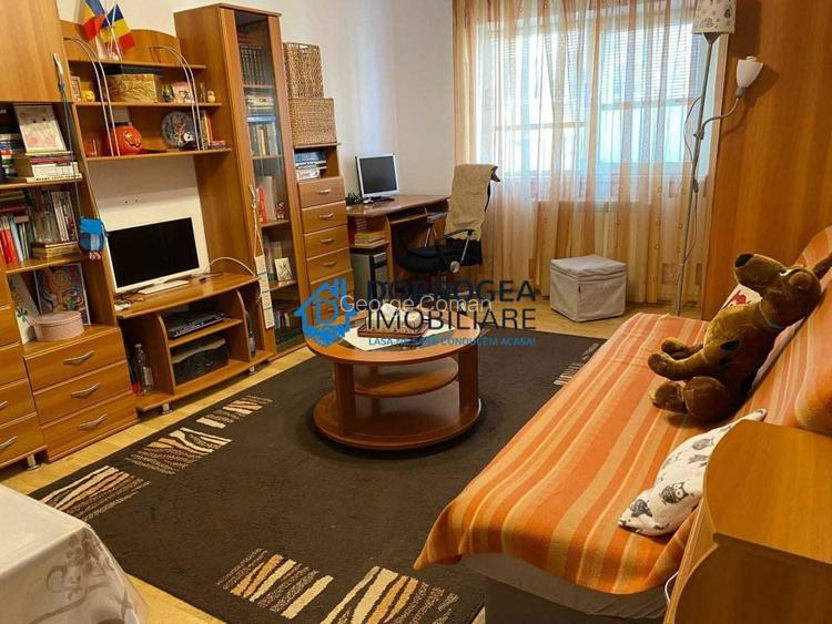 C 5- APARTAMENT CU 3 CAMERE DECOMANDAT