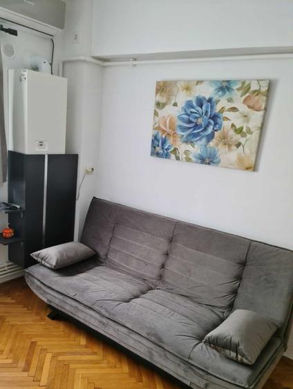 Garsonieră decomandată în Vasile Aaron