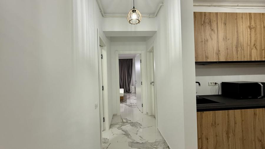 Apartament cu 3 camere si 2 locuri de parcare in Mamaia frontal la MARE - 6