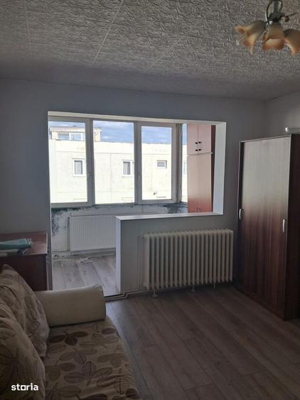 Feldioara - strada Brazilor, Apartament cu 2 camere decomandat - 52 mp - 3