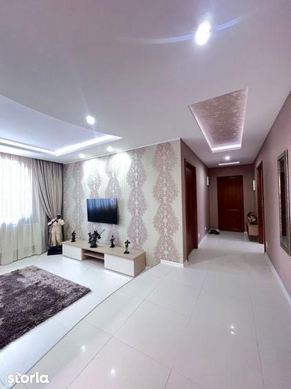 Vila Superba pentru 2 familii /9 Camere /Curte 721 - 17