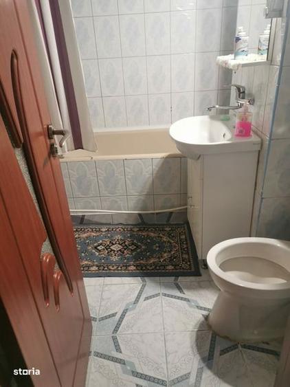 Vand apart.3 camere str.Motorului 4 - 5