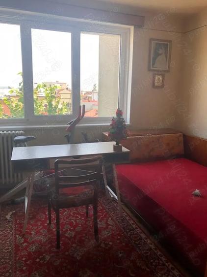 apartament ultracentral 2 camere et3 langa hale , schimb cu 3 camere et intermediar cu dif - 2
