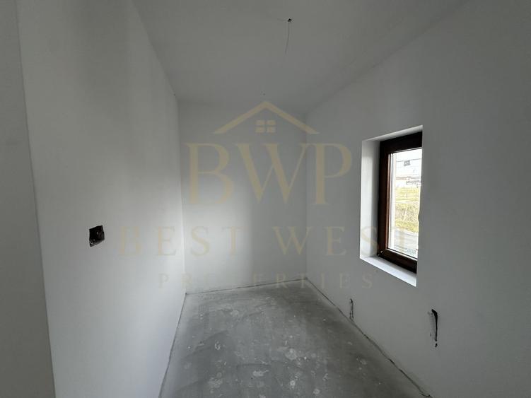 Duplex, 4 dormitoare, Mosnita, drum asfaltat, toate utilitățile - 3