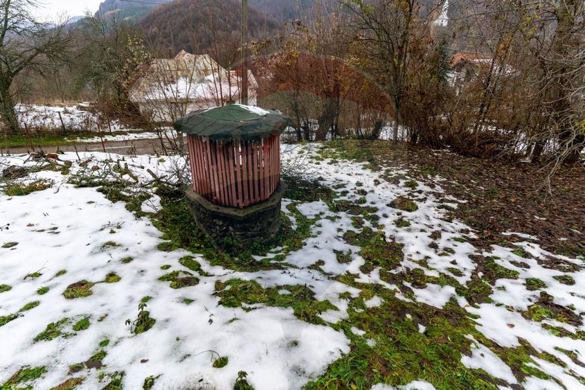 Casă de vanzare,Sacaramb jud. Hunedoara - 22