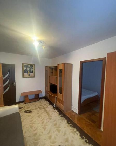 Apartament 2 camere, 38 mp - zona Cuza Voda - 4