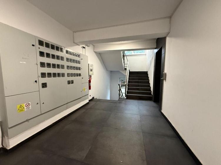 2 Camere Decomandat Mobilat Utilat Metrou - 18