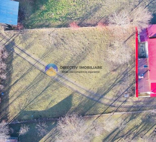 TEREN  intravilan comuna  TARCAU - STRAJA - 3