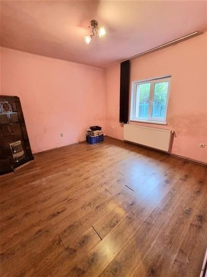 Spatiu Multifunctional, Pretabil birouri, servicii, cabinete. Zona Noua - 8