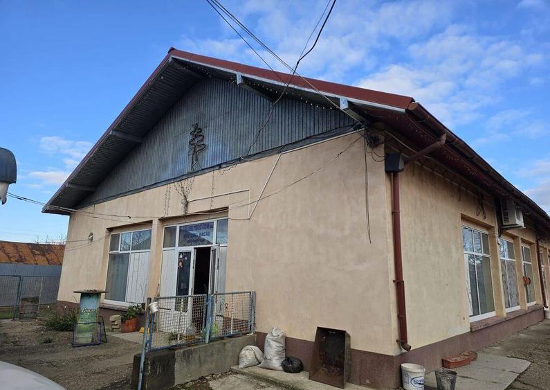 Se ofera spre vanzare / inchiriere cladire cu spa?iu... - 15