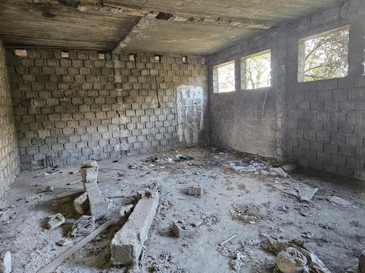 Construc?ie de 200 m pe teren industrial. - 5