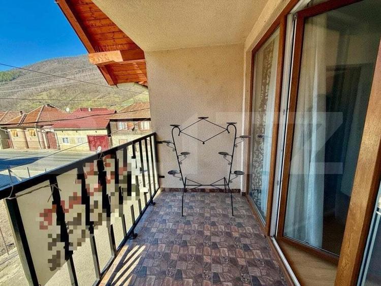 Casa de vanzare in Sugag Ideala pentru locuin?a sau investi?ie. - 1