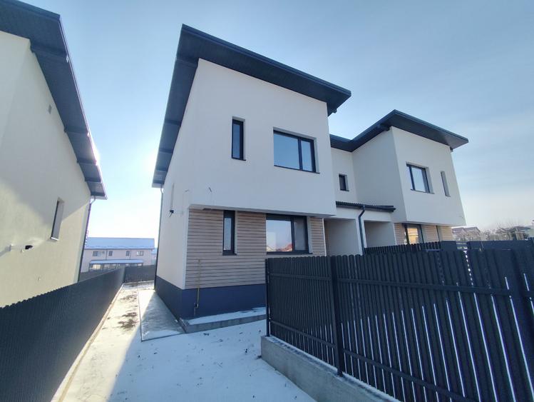 Duplex intabulat  la cheie 4 camere Popas  Pacurari  COD 160967 - 1