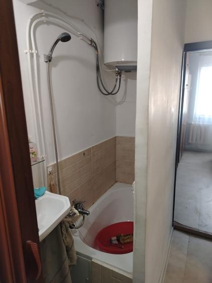 Garsoniera zona Cornisa etaj 2 - 5