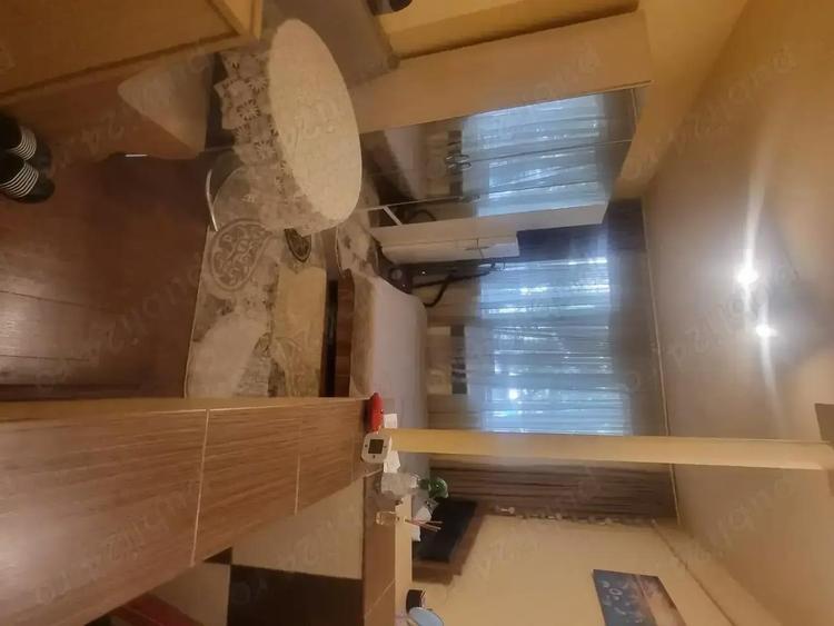 Inchiriez garsoniera tg mures 7 noiembrie - 2