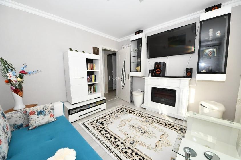Apartament 3 camere decomandate Apartament 3 camere decomandate