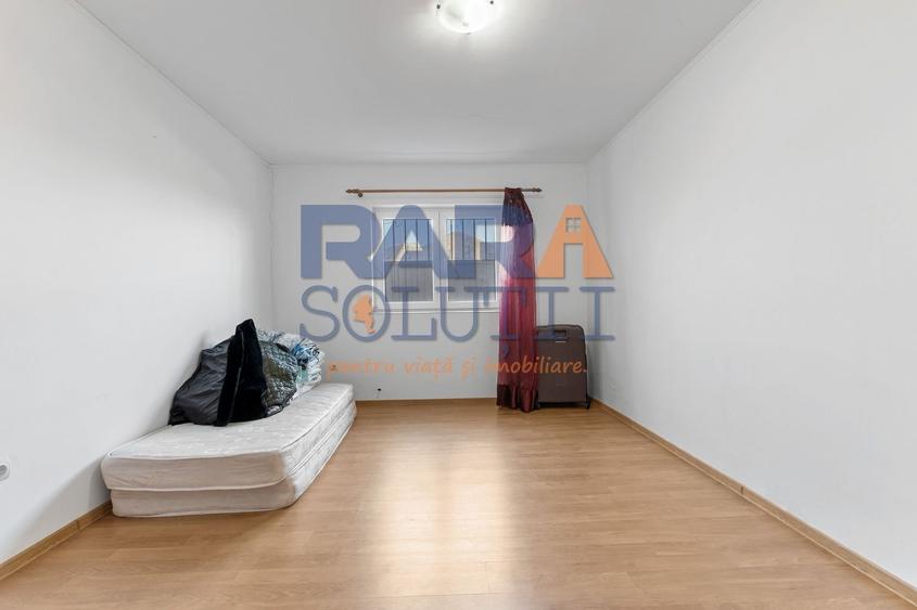 Casă 2015 - 4 dormitoare, 2 băi, 2 bucătării - 18