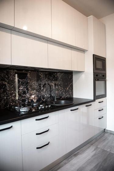 Casa P+1 curte și alee de acces private - 19