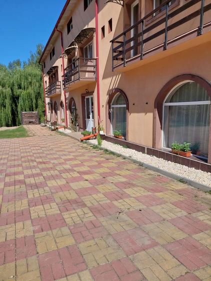 Vand pensiune 14 camere - 8