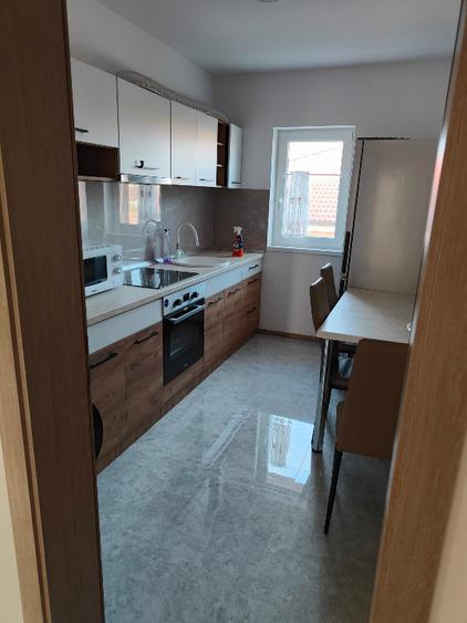 Propietar inchiriez apartament 2 camere decomandat - 2