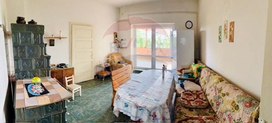 Casă / Vilă cu 7 camere de vânzare - 9