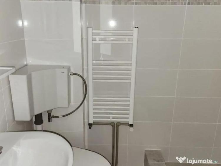 Garsoniera 30mp complet mobilat zona Bere - 1