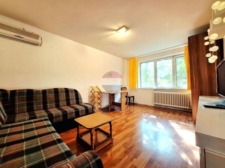 Apartament cu 2 camere decomandat, mobilat în Berceni