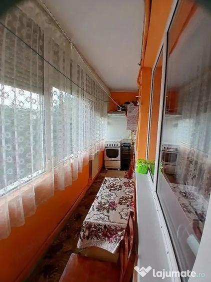 Apartament cu 2 camere semidecomandat în Țiglina 1