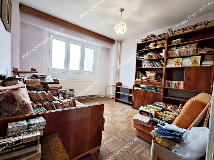 Apartament cu 2 camere decomandat în Mazepa 2