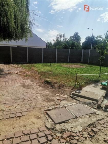 Duplex cu 3 camere cu Canalizare în Central