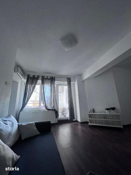 Apartament cu 2 camere semidecomandat în Victoriei